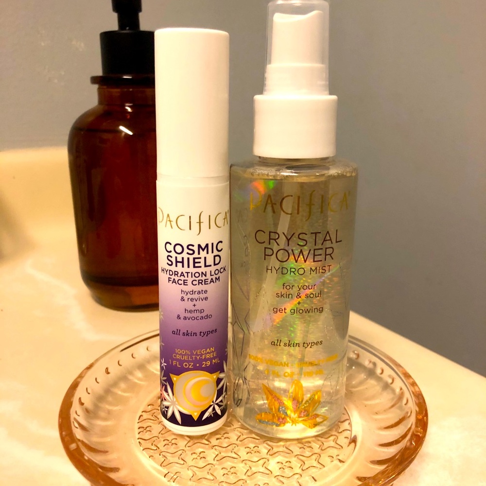 Pacifica Skincare Set